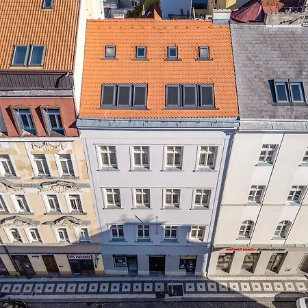 Downtown Chlumova Apartment
