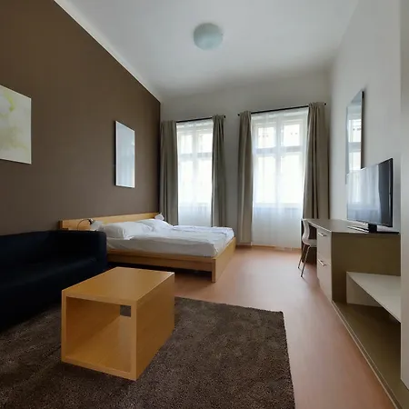 Apartment Downtown Chlumova